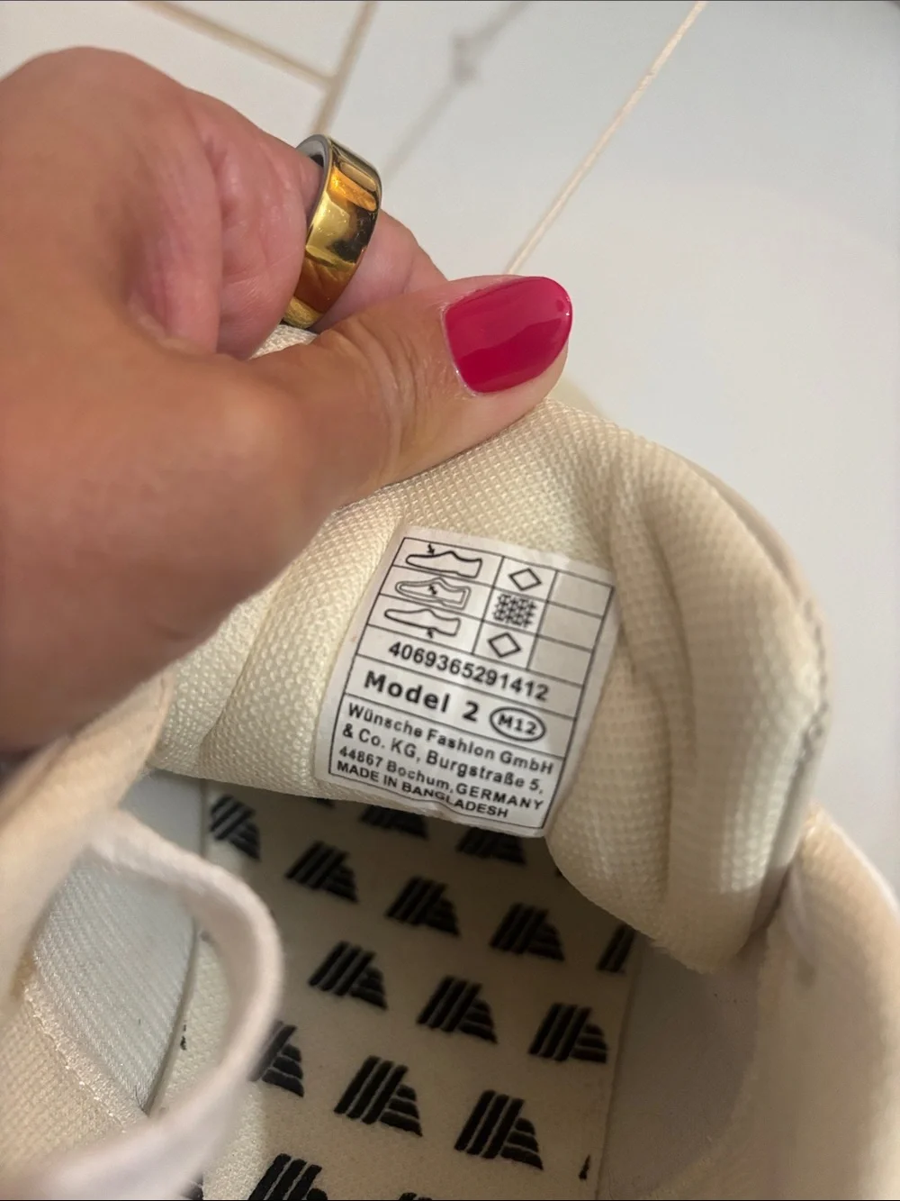 Aldi men’s cream/black casual sneakers- 50th anniversary
